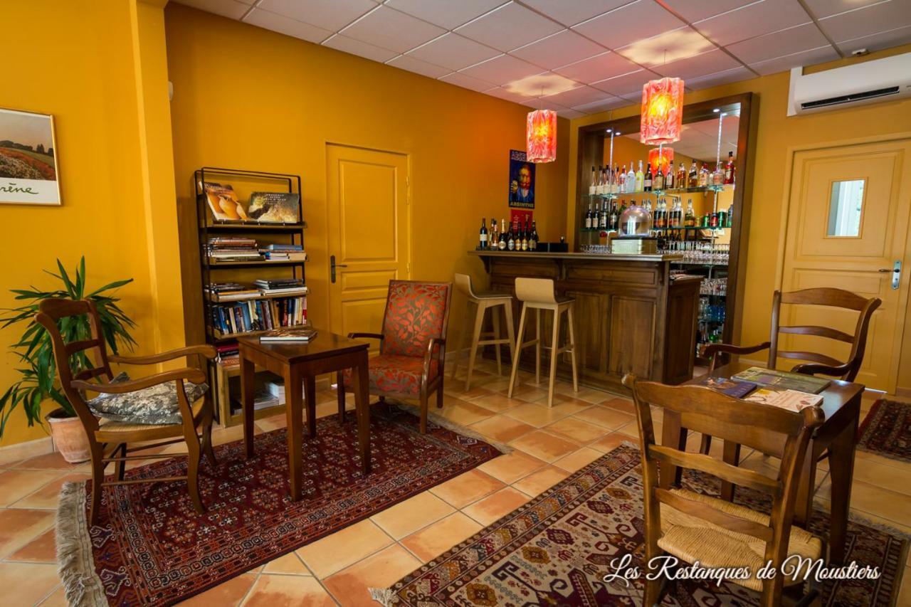 Hotel Les Restanques De 3*